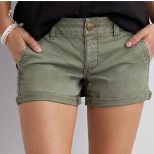 American Eagle Midi Green Khaki Shorts